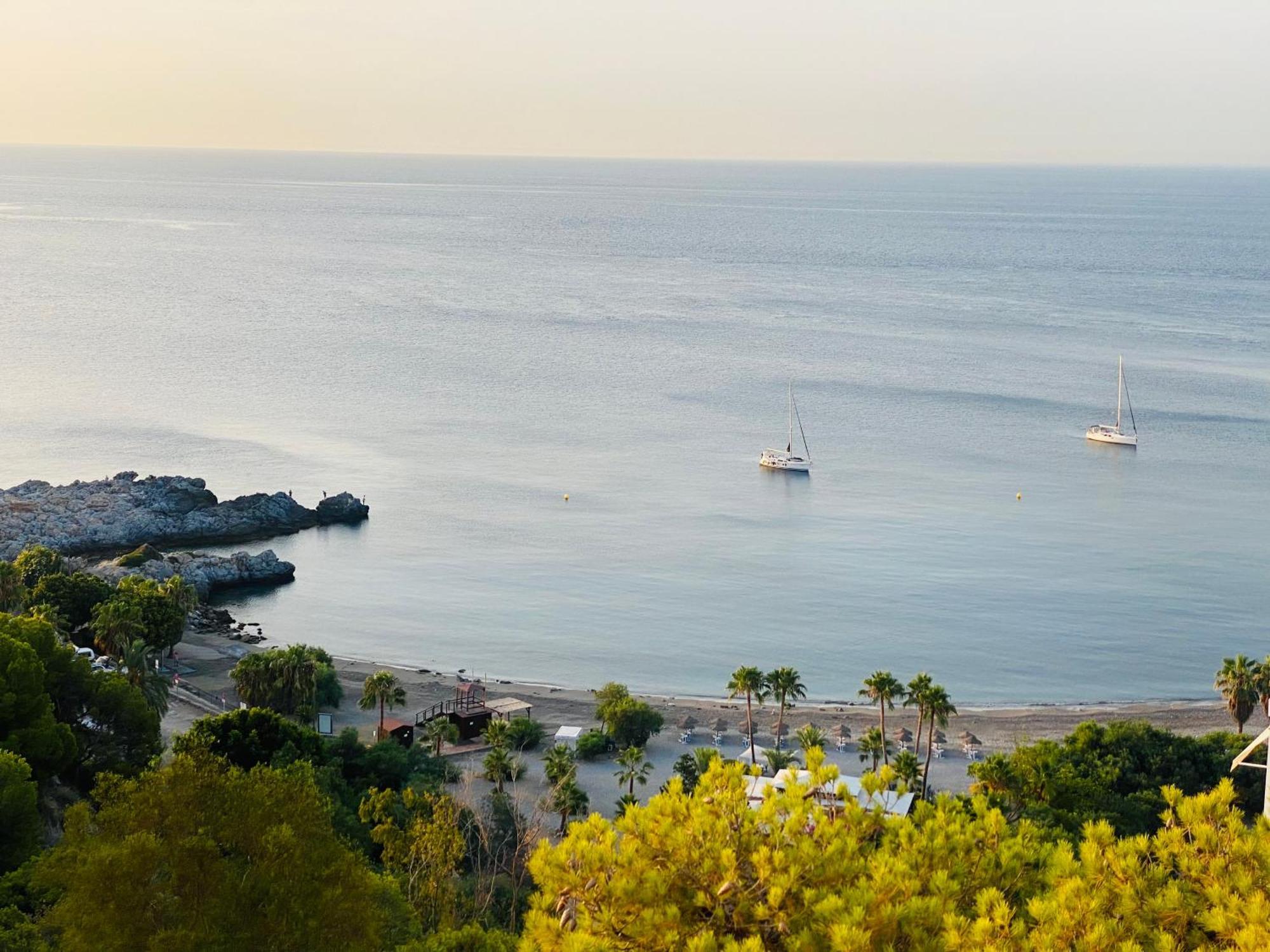 Jardines De Adnania En Marina Del Este Con Vista Al Mar Ada La Herradura  Exterior photo